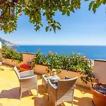 Holiday home Il Pettirosso In