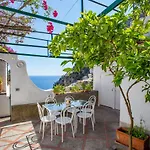Holiday home Il Pettirosso In Positano