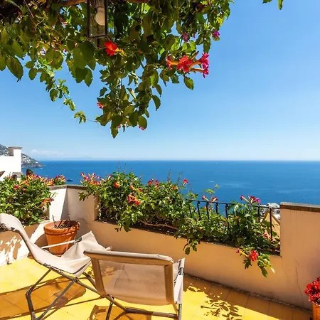 Holiday home Il Pettirosso In Positano